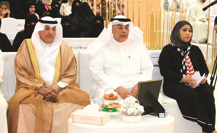 فيصل المقصيد يتوسط وداد المجيمي ووليد العمار﻿