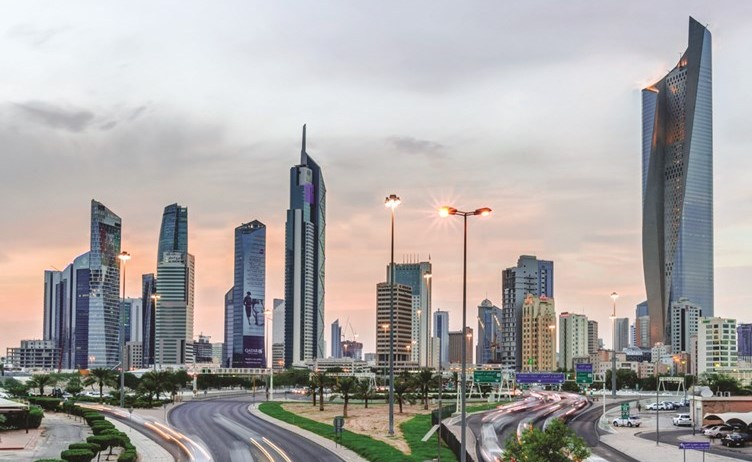 «موديز» ترفع النظرة المستقبلية للكويت لـ«مستقرة»