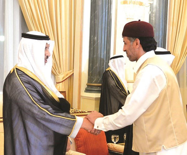 سمو رئيس الوزراء الشيخ جابر المبارك مستقبلا القائم بالأعمال الليبي ﻿