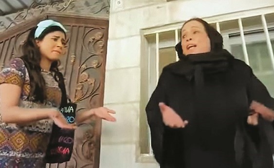 رمانة معترضة على تهديدها بقطع الكهرباء﻿