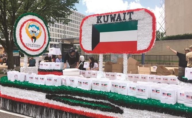 جانب من موكب يوم الذكرى الوطنية الأمريكية﻿