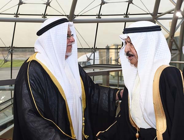  وزير شؤون الديوان الاميري الشيخ علي الجراح مرحبا بسمو الامير خليفة بن سلمان