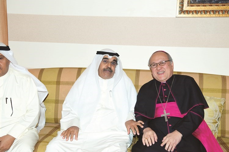 سفير الفاتيكان مهنئا﻿