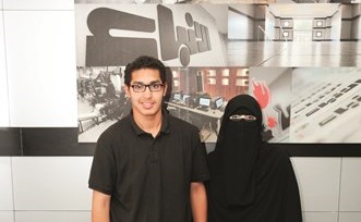 الثالثة على الكويت ندى هشام وشقيقها﻿