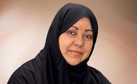 سامية العمودي: والدتي منعت زواجي بعمر 12 من خمسيني.. وحصولي على الجنسية كان نقطة تحول