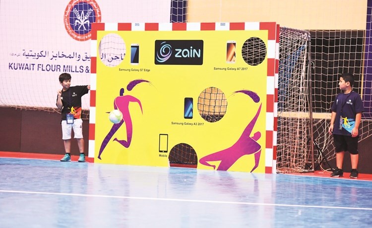 مسابقة زين تحظى باهتمام كبير من الجماهير ﻿
