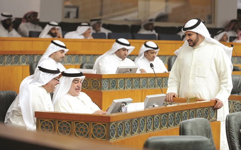 حمدان العازمي وخليل الصالح وم. محمد الهدية﻿