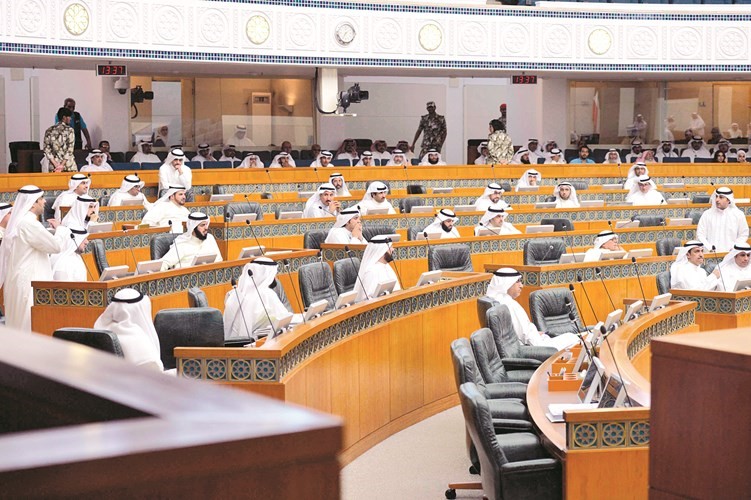 المجلس خلال مناقشة الميزانيات﻿