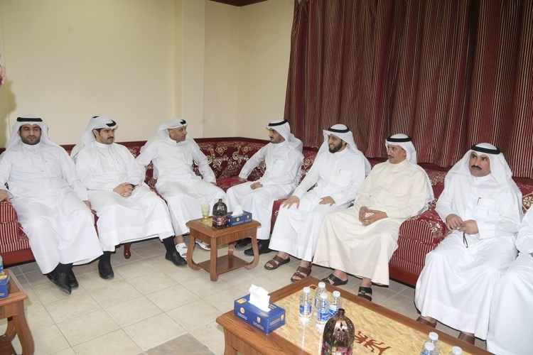 عدد من المهنئين﻿