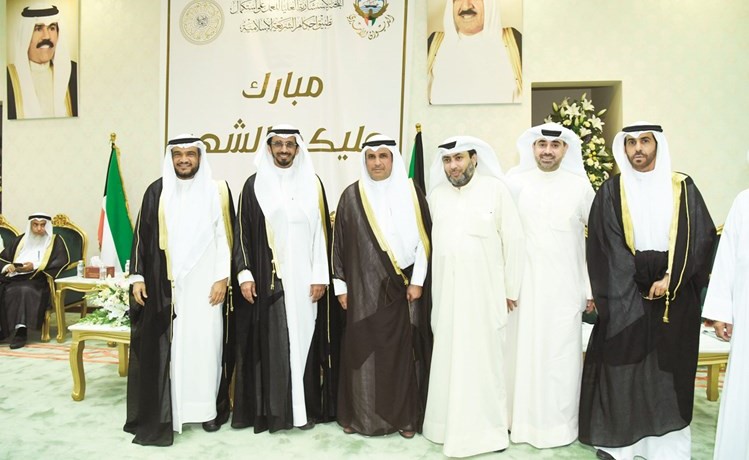 د.فالح العزب د.محمد الطبطبائي وعدد من المهنئين﻿