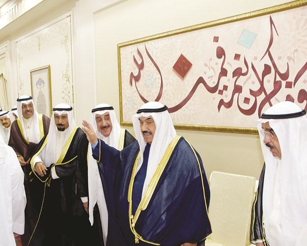 الشيخ فيصل السعود والشيخ علي الجابر والشيخ أحمد النواف يهنئون﻿