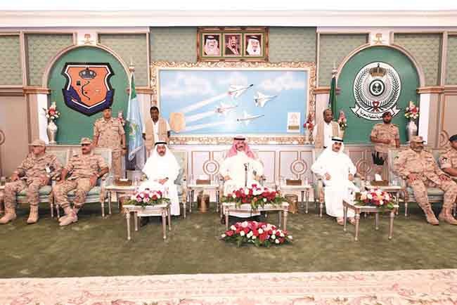 الشيخ محمد الخالد يوجه كلمة للقوات الجوية الكويتية المشاركة﻿