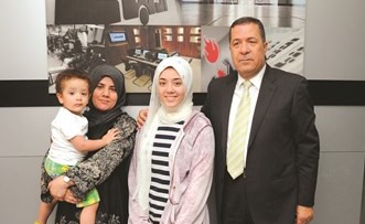  ريم عبد الخالق مع عائلتها﻿