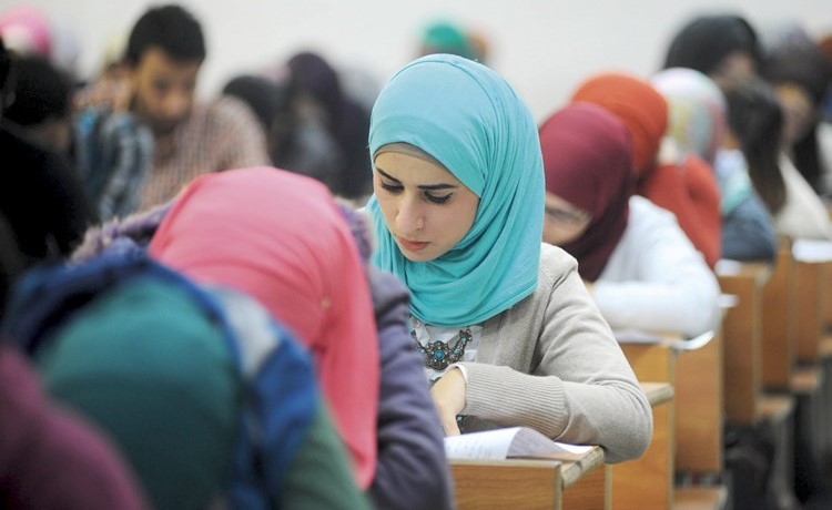 من يخرج منتصرا في حرب امتحانات الثانوية العامة لهذا العام؟﻿