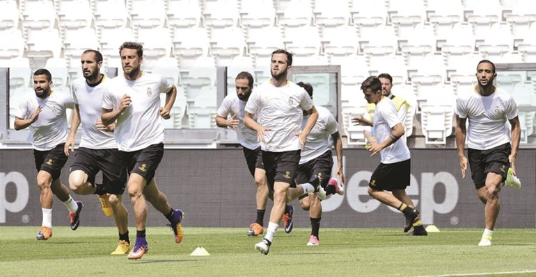 ٣٥٠ ألف يورو لكل لاعب في اليوفي﻿