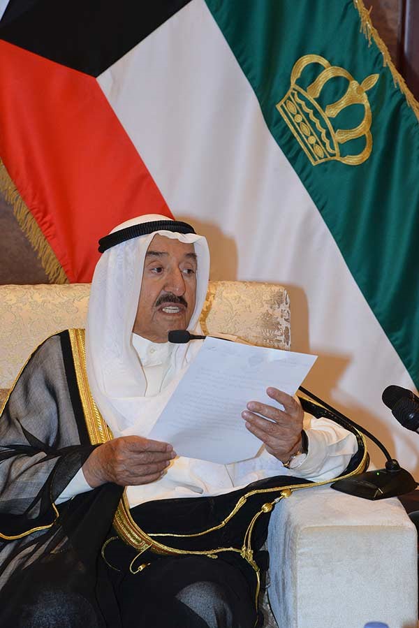 الأمير زار الرئاسة العامة للحرس الوطني لتهنئتهم بالشهر الفضيل