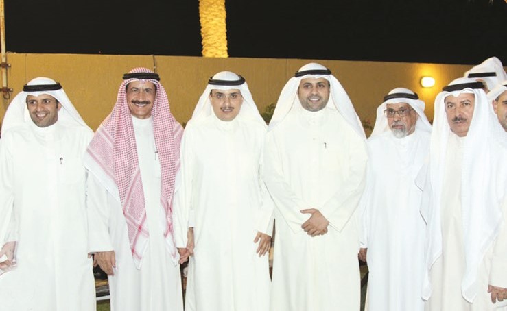الوزير محمد الجبري وم.احمد المنفوحي وفهد العتيبي خلال الغبقة الرمضانية ﻿