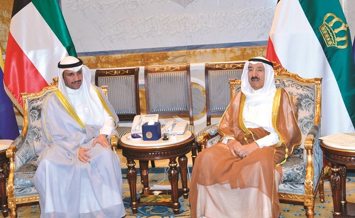 صاحب السمو الامير الشيخ صباح الاحمد مستقبلا مرزوق الغانم ﻿