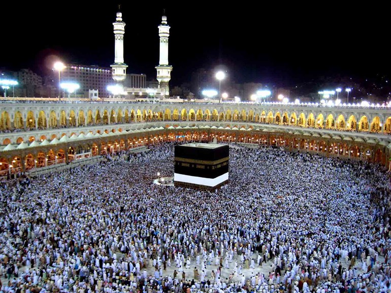 السعودية: لن نحرم القطريين من الحج والعمرة