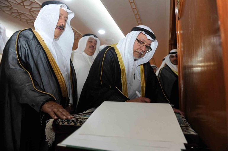 الأمير شمل برعايته الذكرى الثانية لتأبين شهداء جامع الصادق