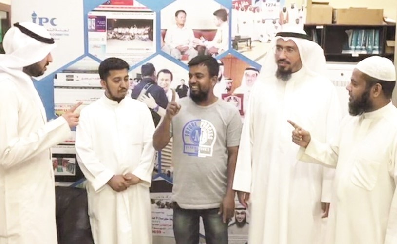 إشهار إسلام أحد المهتدين الجدد﻿