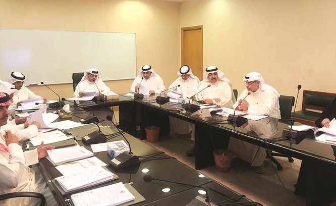 د. حسن كمال مترئسا اجتماع لجنة العاصمة ﻿