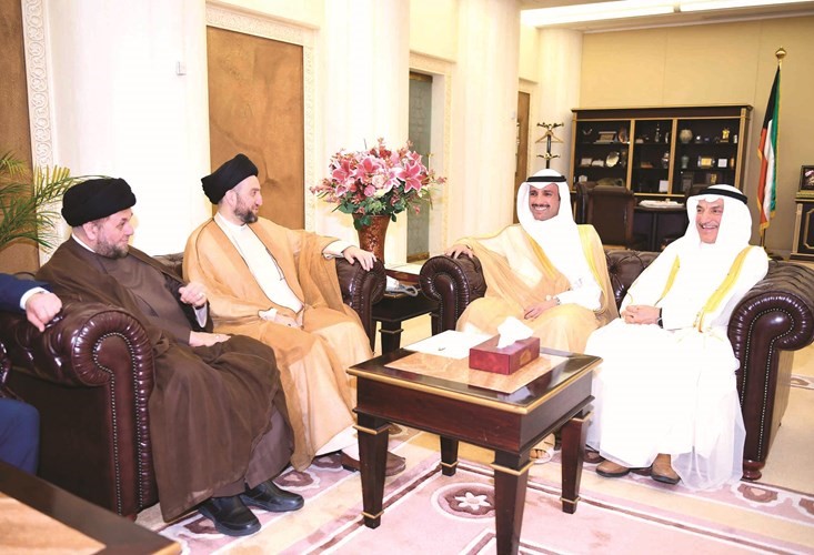 مرزوق الغانم مستقبلا السيد عمار الحكيم ويبدو المستشار محمد ابوالحسن﻿