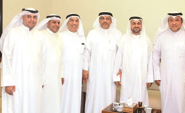 د.فاضل صفر مهنئا بالشهر الفضيل﻿