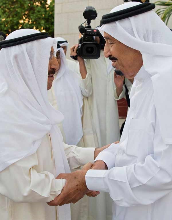 سمو أمير البلاد يغادر السعودية بعد جلسة مباحثات مع خادم الحرمين الشريفين