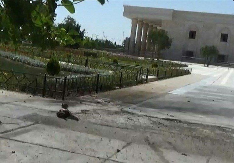 هجوم مزدوج في قلب طهران.. و«داعش» يتبنى