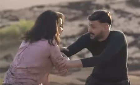 بالفيديو.. ردّ فعل هستيري ومضحك لضيفة رامز جلال يشعل مواقع التواصل!
