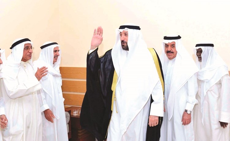 الشيخ علي سالم العلي وعبدالله الفرس يهنئان﻿