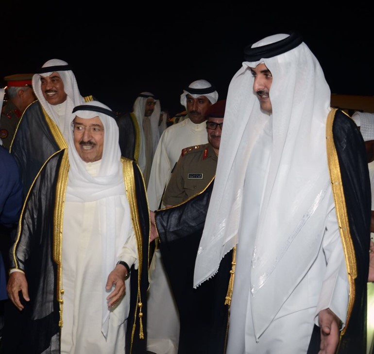 صاحب السمو الأمير الشيخ صباح الأحمد أثناء وصوله الدوحة