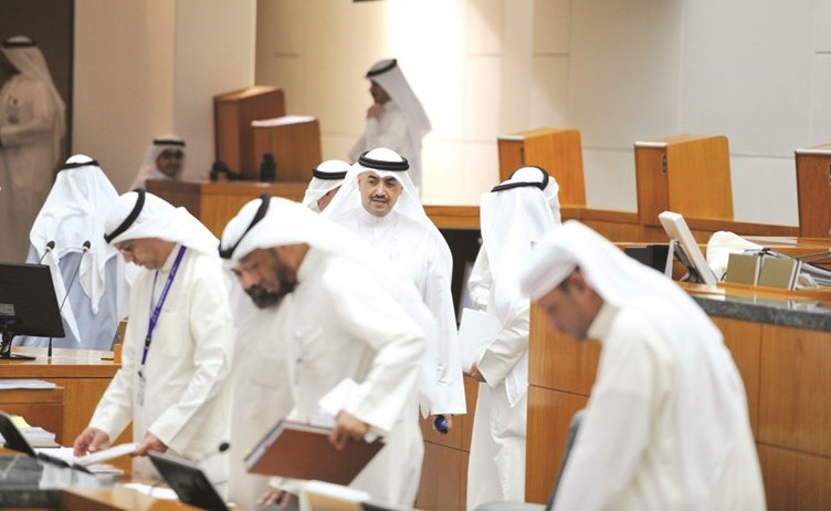 محمد المطير على منصة الأمانة العامة﻿