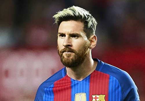 إذاعة إسبانية:ميسي يوافق على عقد جديد مع برشلونة