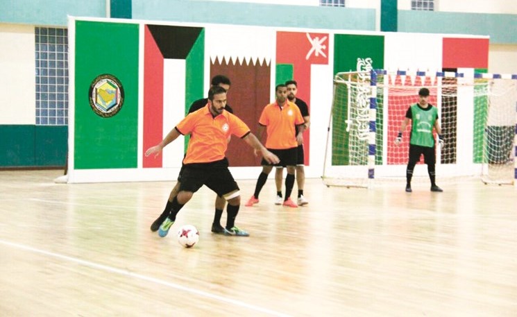 الاثارة عنوان مباريات الدورة ﻿
