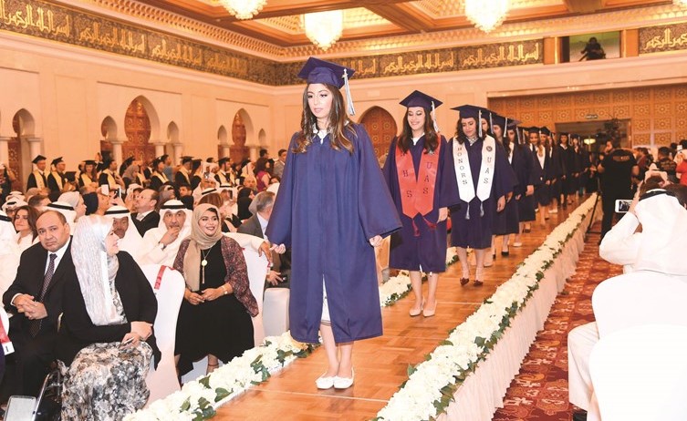 الطالبات المتخرجات دفعة 2017﻿