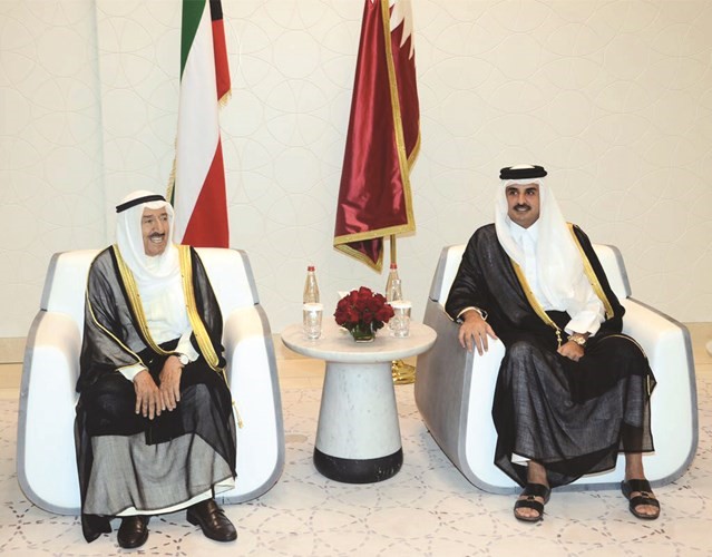 صاحب السمو الأمير الشيخ صباح الأحمد مع صاحب السمو الشيخ تميم بن حمد ﻿