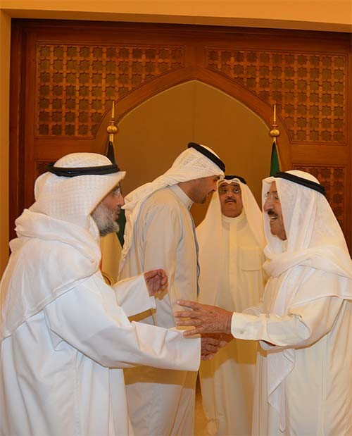 صاحب السمو يقيم مأدبة إفطار على شرف أعضاء السلطتين التشريعية والتنفيذية