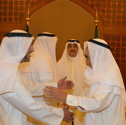 صاحب السمو يقيم مأدبة إفطار على شرف أعضاء السلطتين التشريعية والتنفيذية