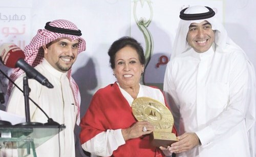 الحساوي والعدواني يكرمان حياة الفهد في الدورة الأولى للمهرجان﻿