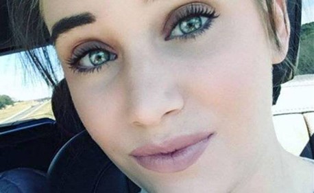 قتلت ابنتيها بدمٍ بارد كي تسهر مع رفاقها... 15 ساعة داخل السيارة تحت أشعة الشمس الحارقة!