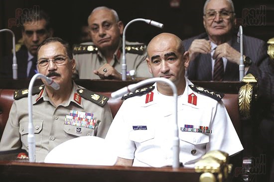 خبراء في المجال البحري ضمن الحضور ﻿