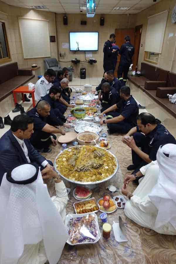 الحربي تفقد مركز اسعاف مبارك الكبير وافطر مع منتسبيه