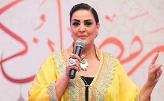 رولا عبدالعزيز ترحب بالحضور﻿