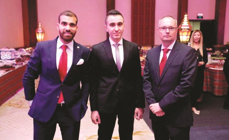 سليم طويل وجورج سلوم ومايكل نيلسن﻿