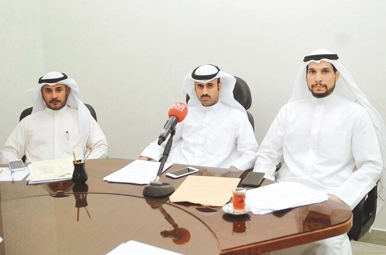  سعود الحجيلان متوسطا يعقوب السليم وجمال الفضلي ﻿