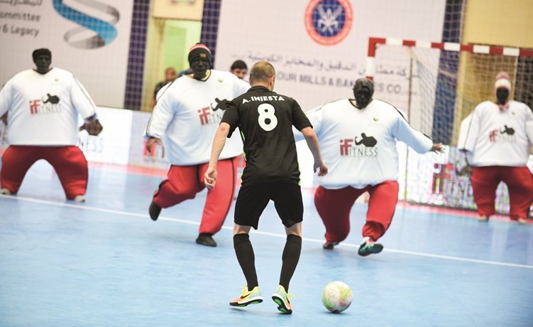نجم البارسا لم يتمكن من التغلب على فريق المجسمين﻿