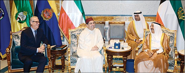 صاحب السمو الامير الشيخ صباح الاحمد خلال استقباله وزير الخارجية بالمملكة المغربية ناصر بوريطة