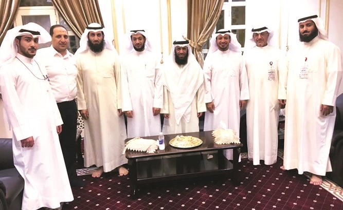 داود العسعوسي ود.خالد الحيص وم.ماجد الشعيب وعدد من فريق عمل مسجد بلال بن رباح﻿